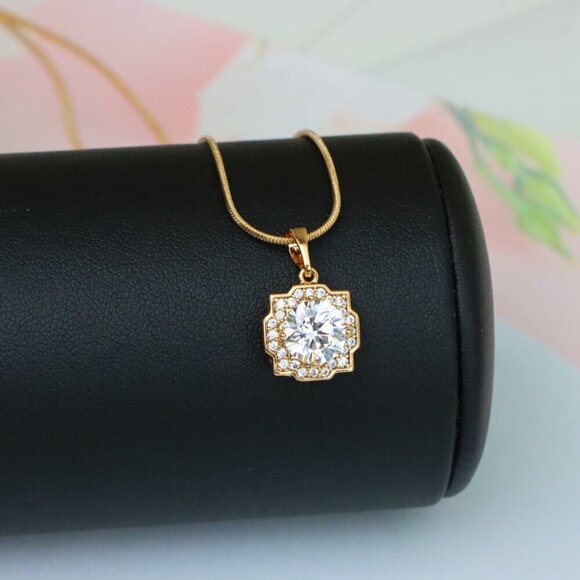 "White Sparkling Round-Cut Pendant in Rose Gold, XPPT1632 - Picture 6 of 13